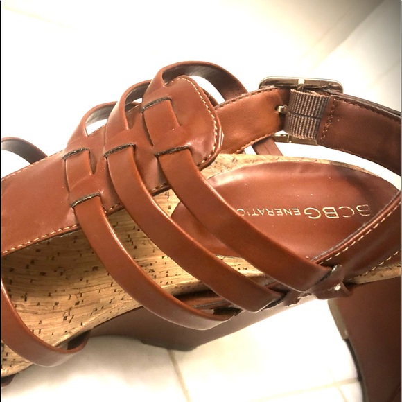 BCBG wedge shoes - Picture 8 of 9
